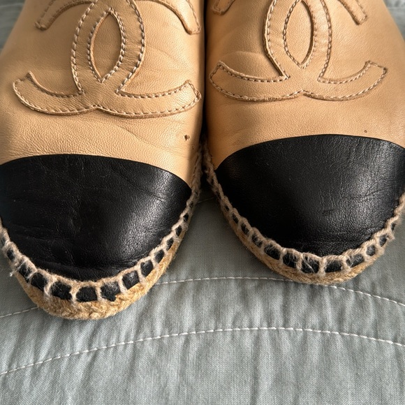 💯% Authentic Chanel espadrilles - Picture 3 of 6
